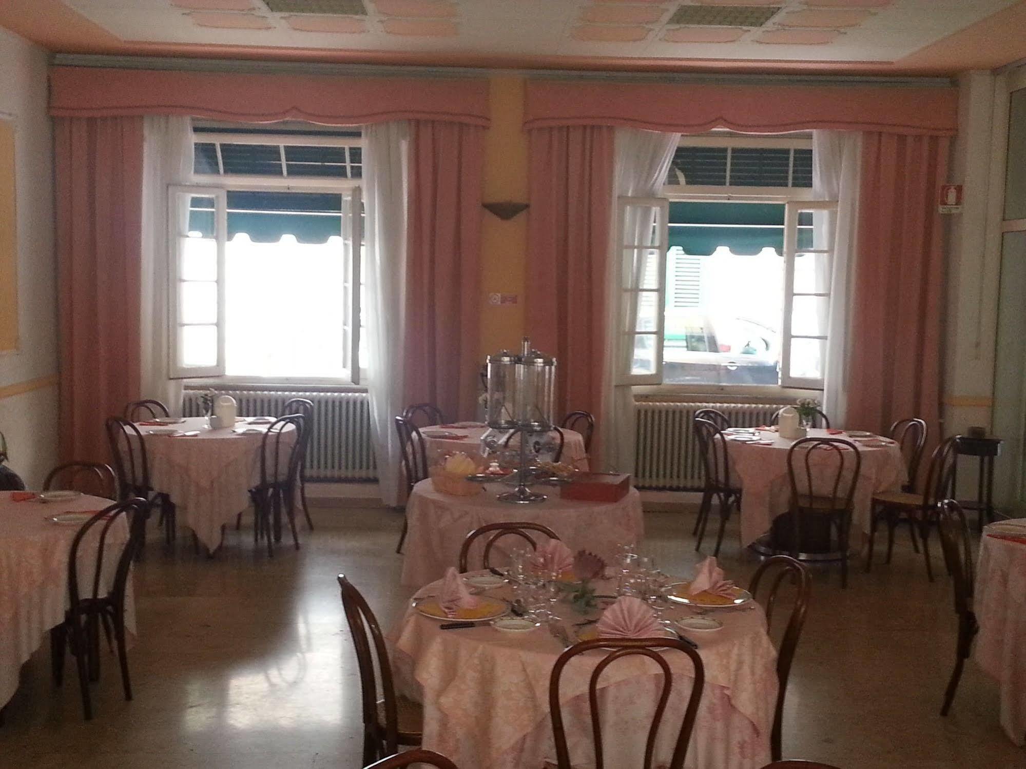 Hotel Valtorta مونتيكاتيني تيرمي المظهر الخارجي الصورة