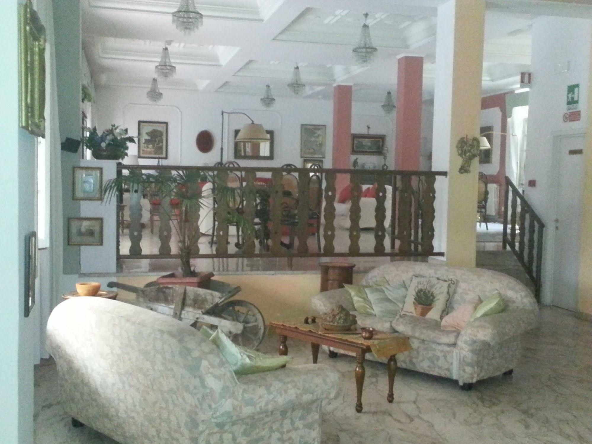 Hotel Valtorta مونتيكاتيني تيرمي المظهر الخارجي الصورة
